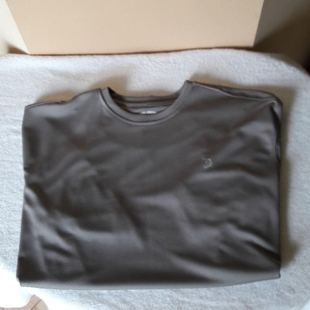 Reel Legends Men's pullover shirt.